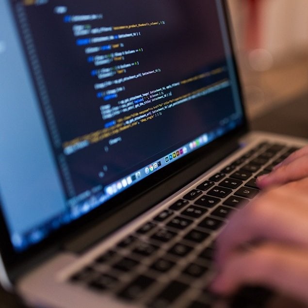 FP Informática: de SMR a DAM y DAW, cómo construir tu propio itinerario hacia el empleo 1 SMR, DAM, DAW itinerario en informática